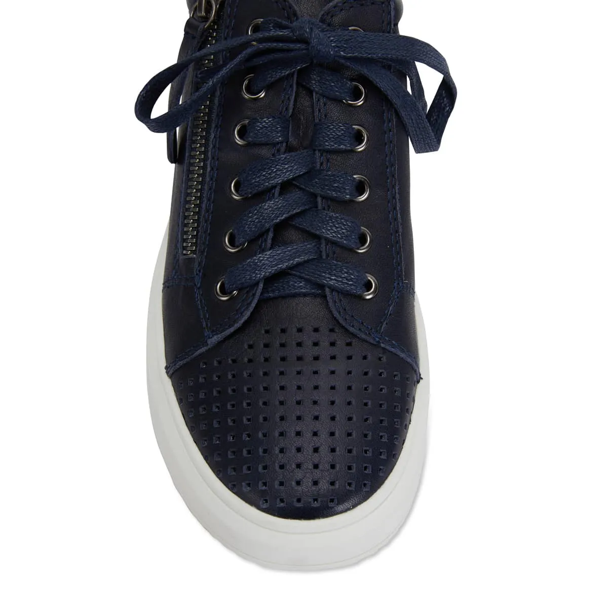 Carson Sneaker in Navy Leather
