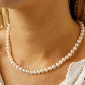 CLASSIC PEARL NECKLACE