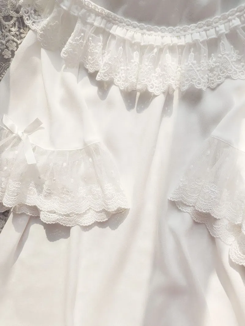 Doll Collar Lace Blouse With Butterfly Sleeves