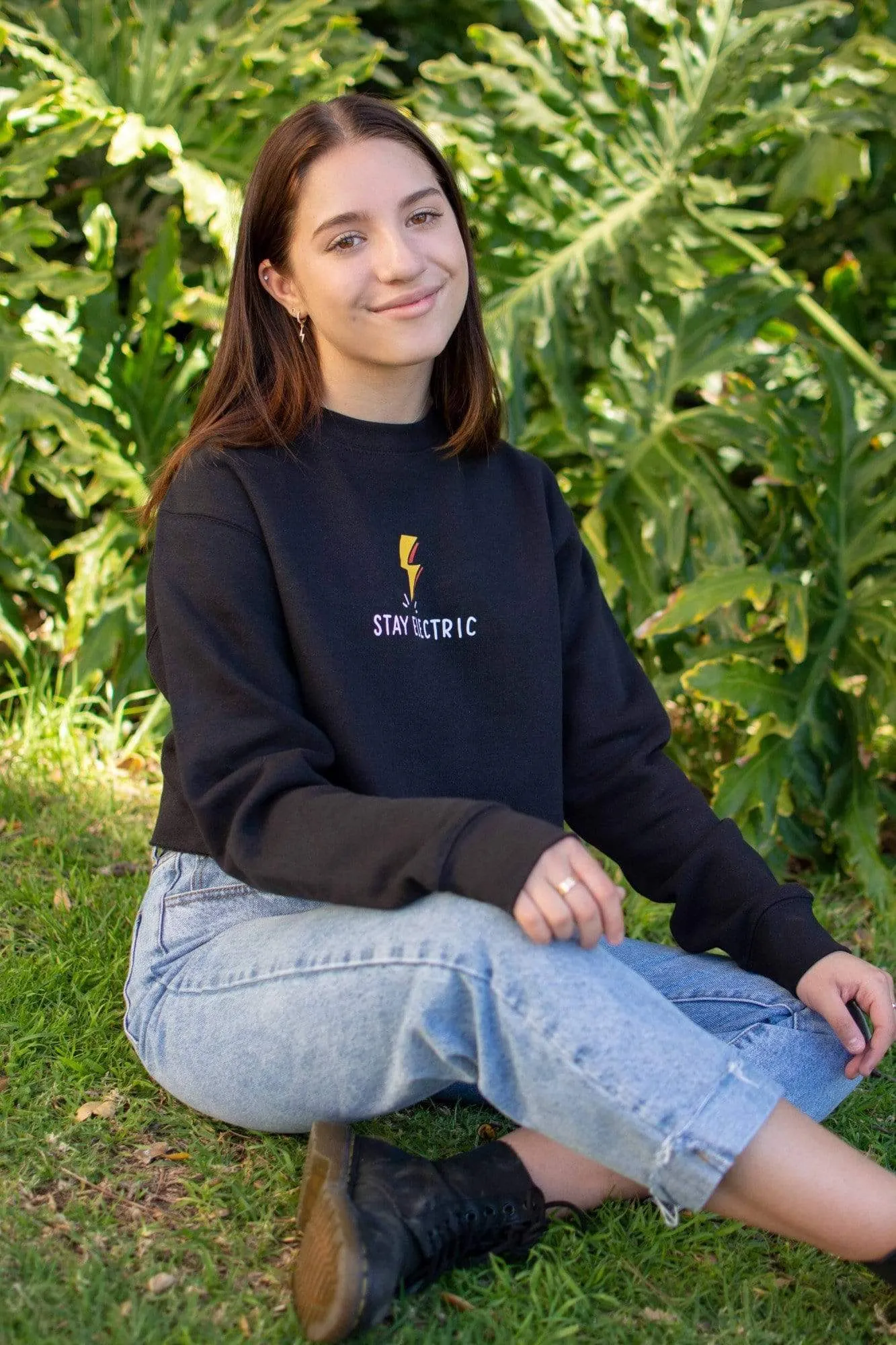 Kenz Electric Cropped Crewneck