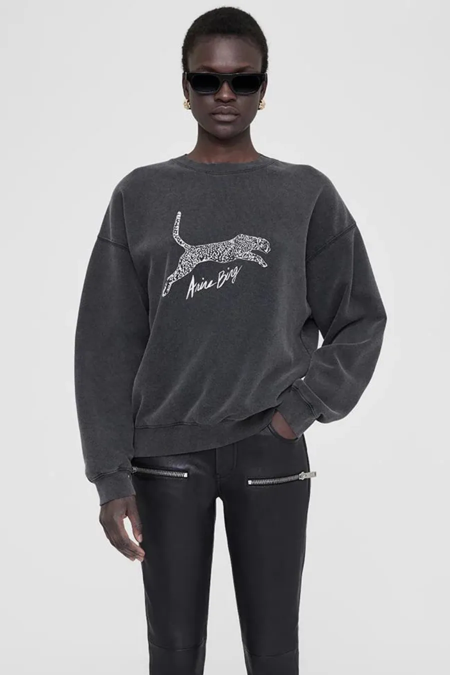 Spencer Sweatshirt Spotted Leopard Washed Black